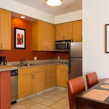 Residence Inn Kansas City Airport Bagian luar foto